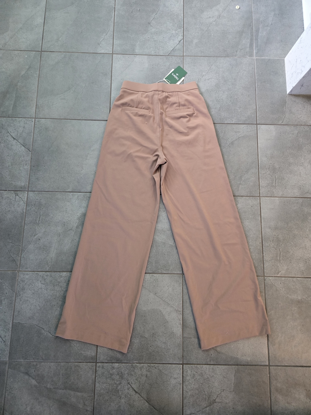 HALARA Taupe Wide-Leg High-Rise Trousers - Picture 4 of 7